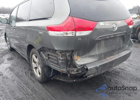 2011 Toyota Sienna Le V6 из США, поврежденный, VIN 5TDKK3DC3BS101283